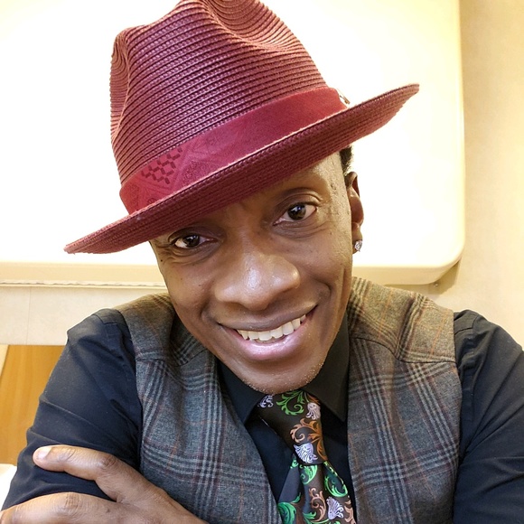 Meet your Posher, Carl - Picture 1 of 1